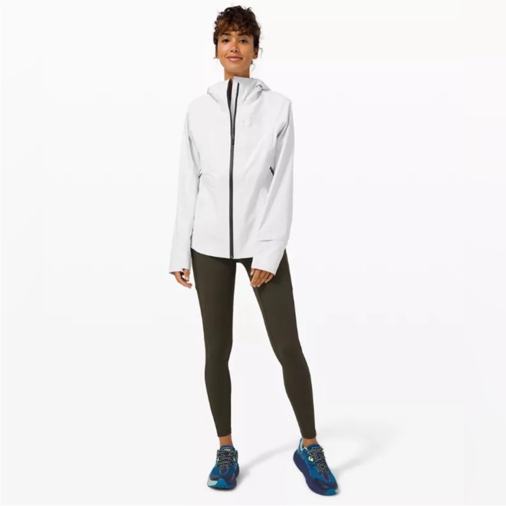 lululemon Break a Trail Jacket, white, size 4, like new
